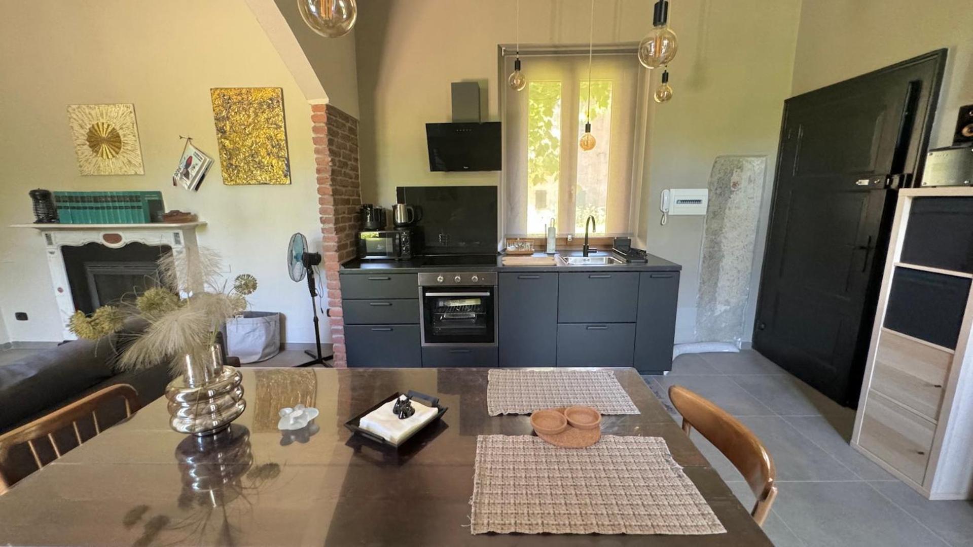 Curt Da Beta - Casa Vacanze Con Giardino, In Corte Del XVIII Secolo Malnate Exteriér fotografie